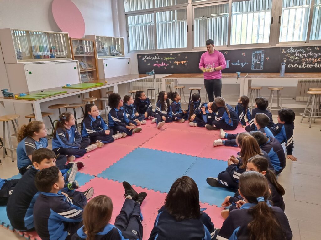 Instalaciones de Educación Primaria en Juan XXIII Cartuja