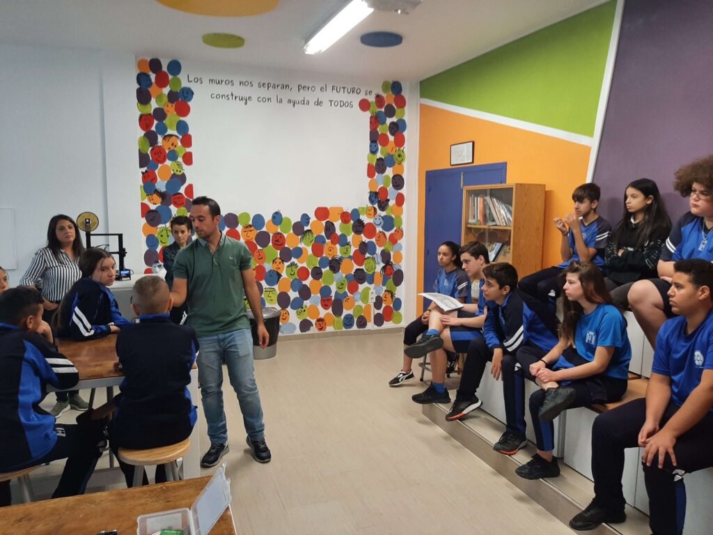 Instalaciones de Educación Secundaria en Juan XXIII Cartuja